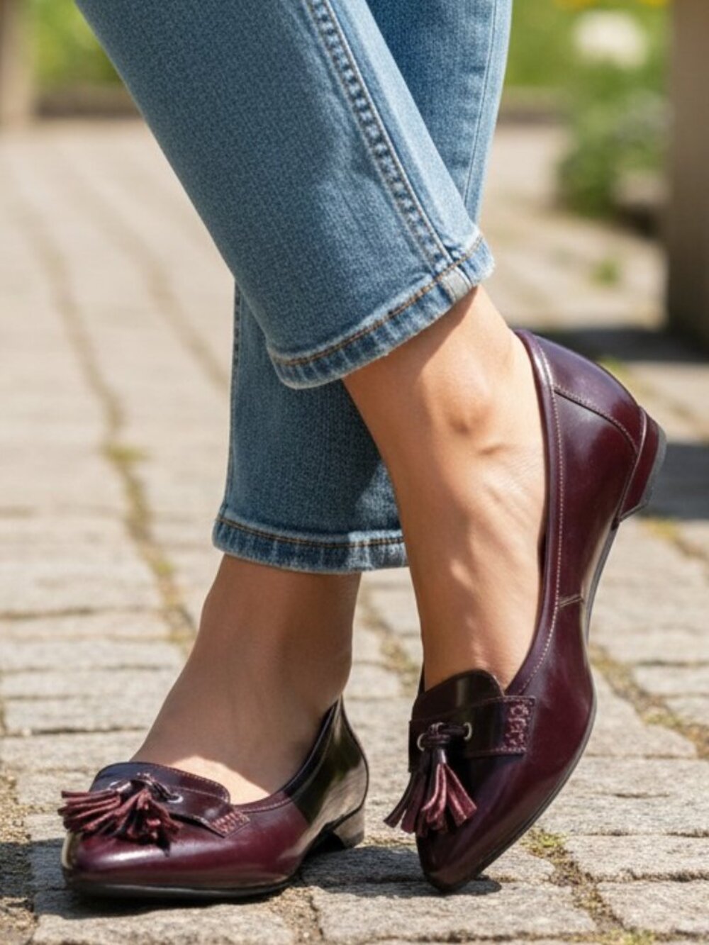 Rockport "Adiprene" Burgundy Leather Kiltie Tassle Slip-on Loafers
